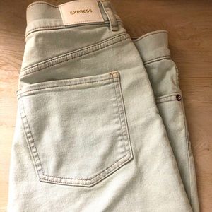 EXPRESS High Rise Light Denim Jeans size 6